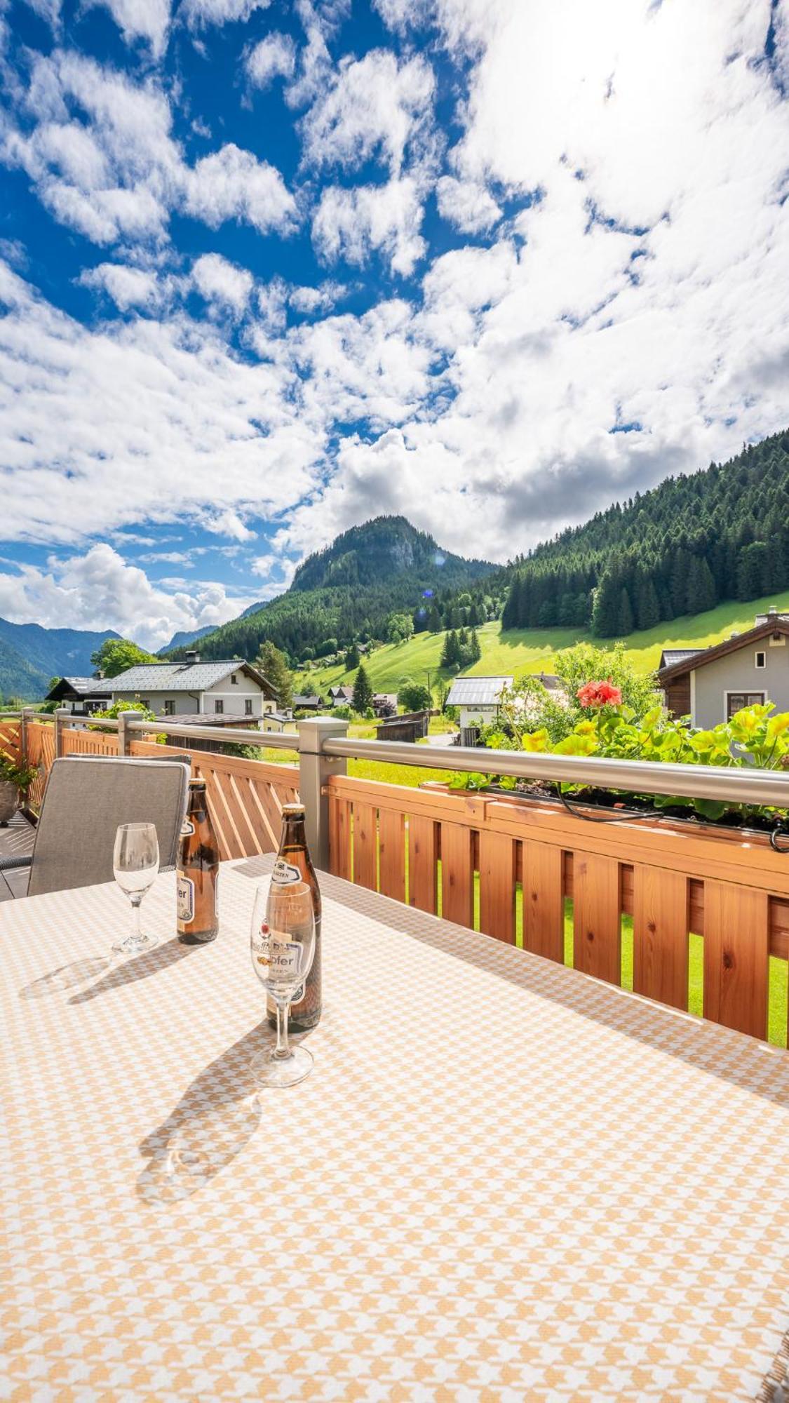 Haus Friedrich Hotell Gosau Eksteriør bilde