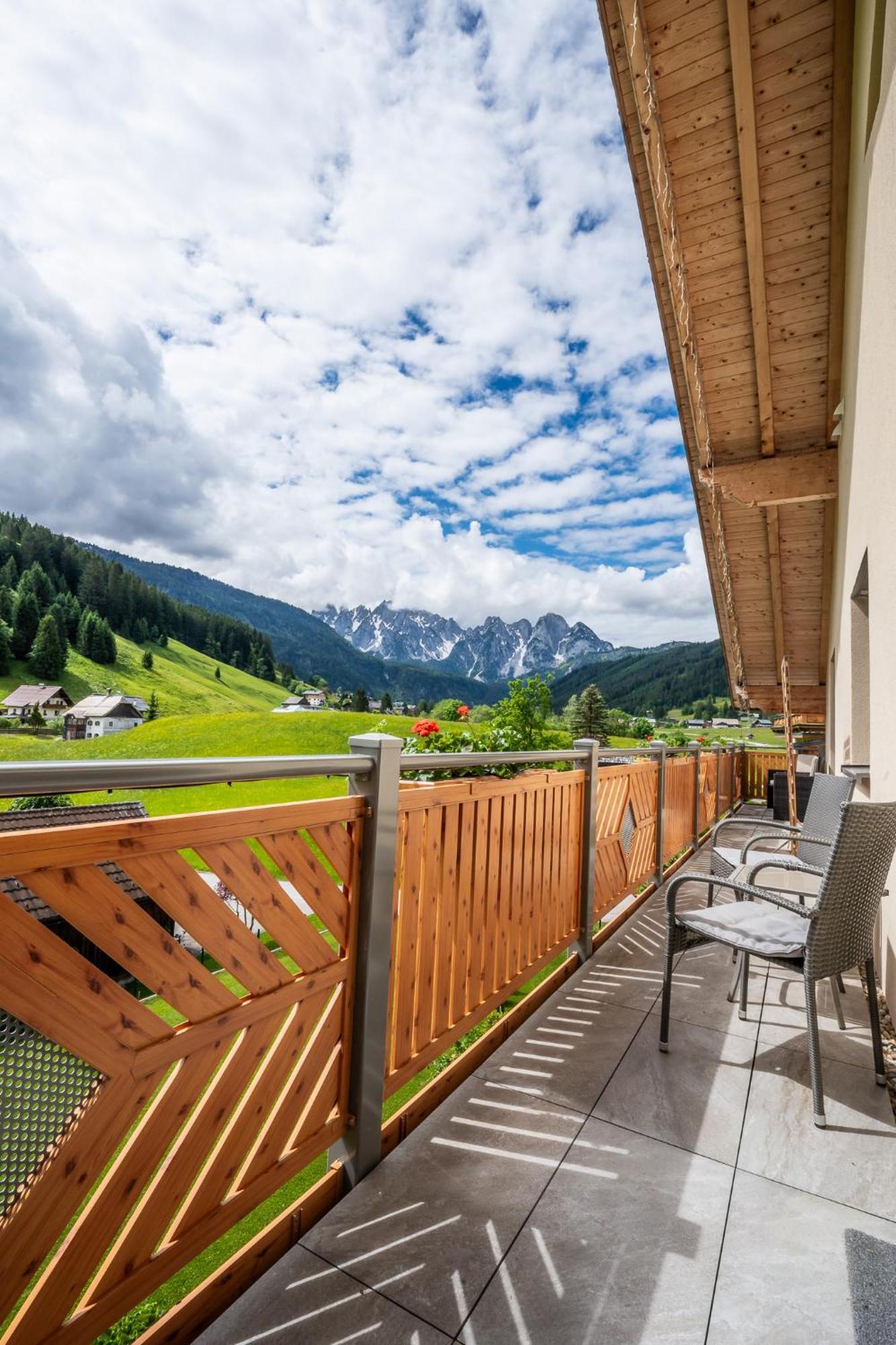Haus Friedrich Hotell Gosau Eksteriør bilde