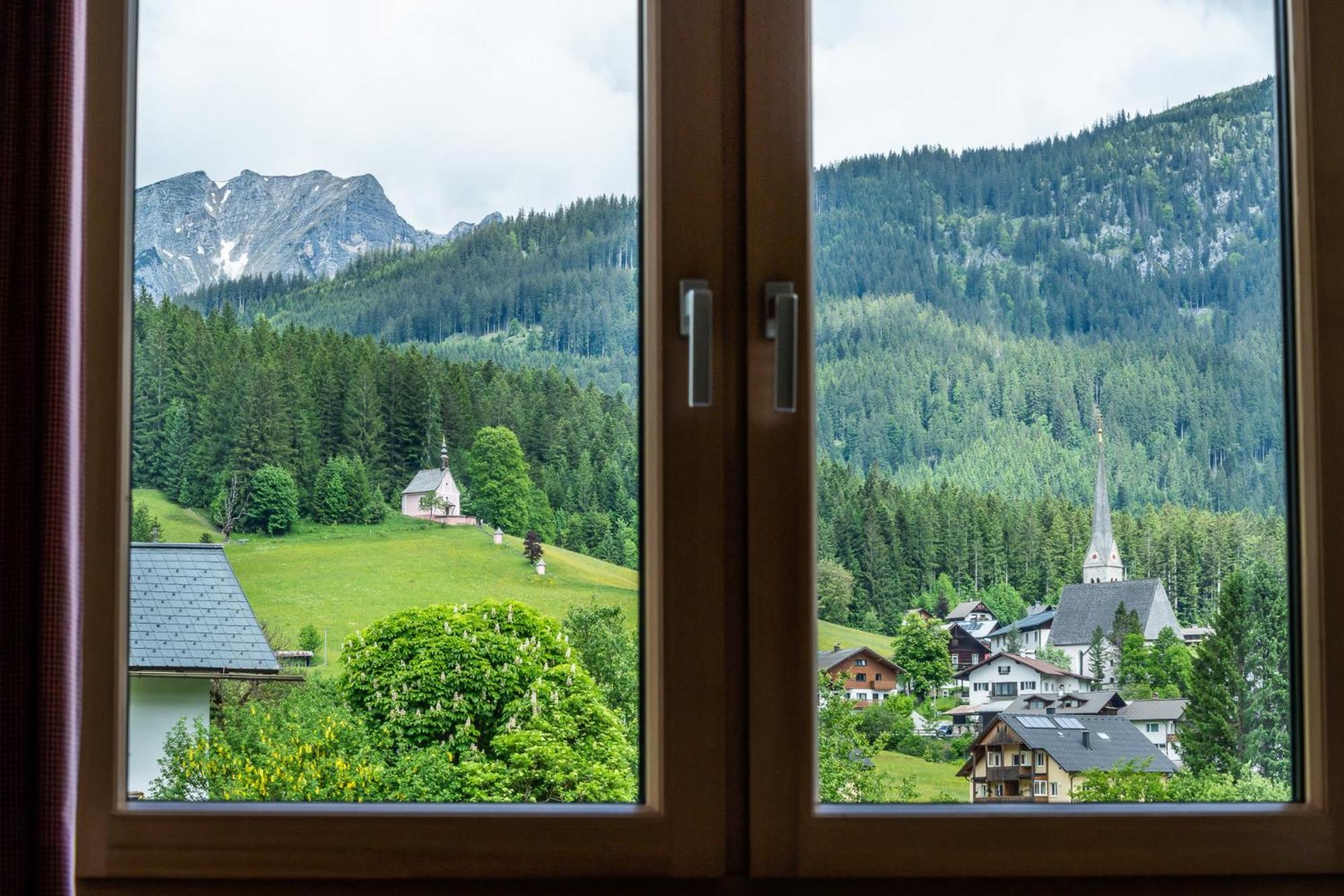 Haus Friedrich Hotell Gosau Eksteriør bilde